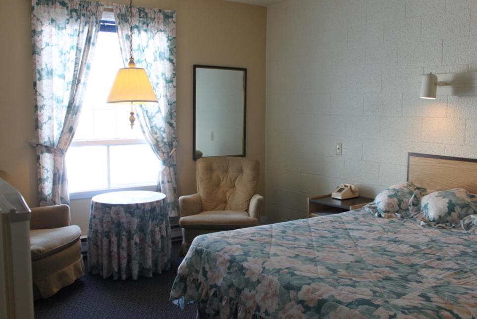 Auberge - Motel Le Pigeonnier Farnham Quarto foto